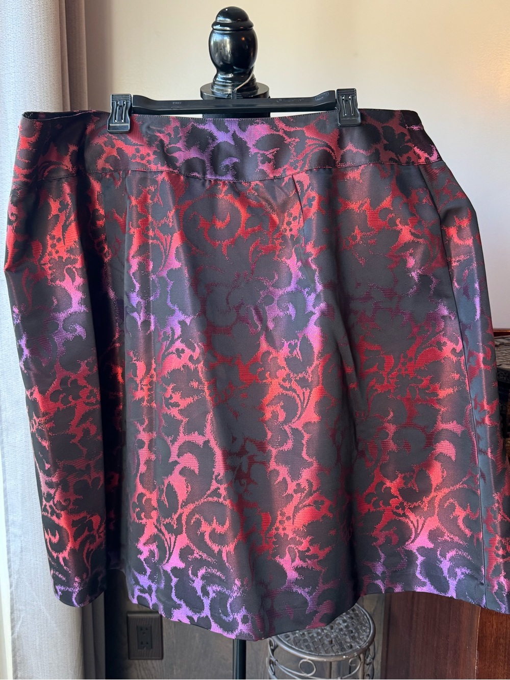 Lane Bryant Pleated A-Line Metallic Damask Skirt in Black and Red NWT Sz 22 - Picture 3 of 7